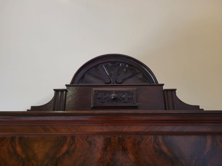 Biblioteka - orzech xix wiek