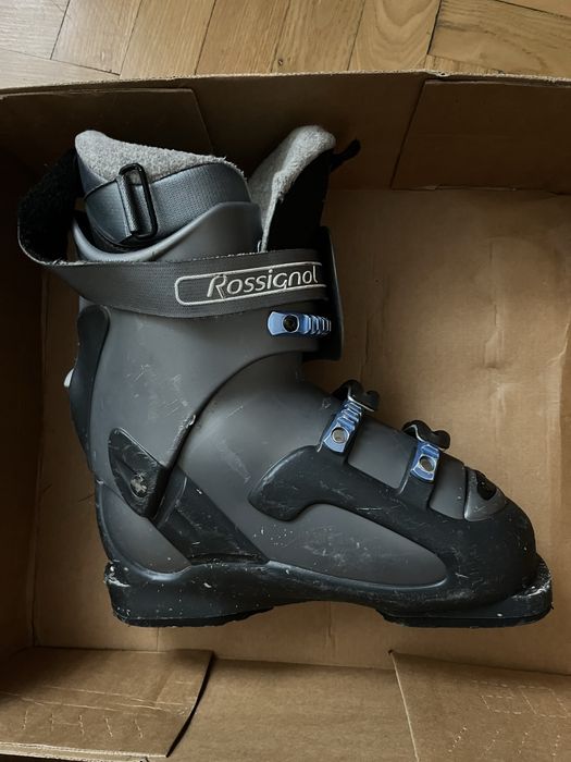 Лижні черевики Rossignol