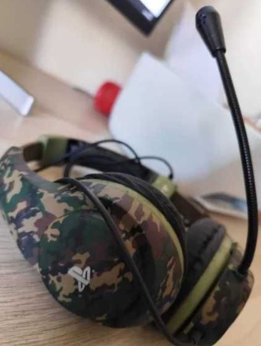 PS4 FAT 1ª geração + 2 comandos + Headset Sony camuflado