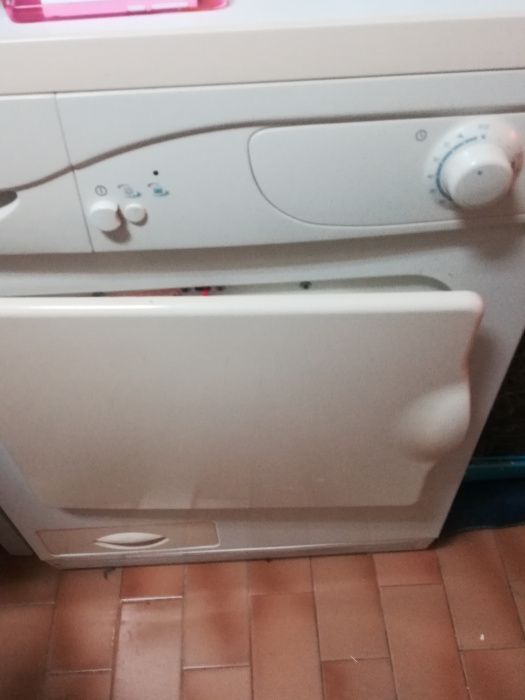 Máquina secar roupa Balay