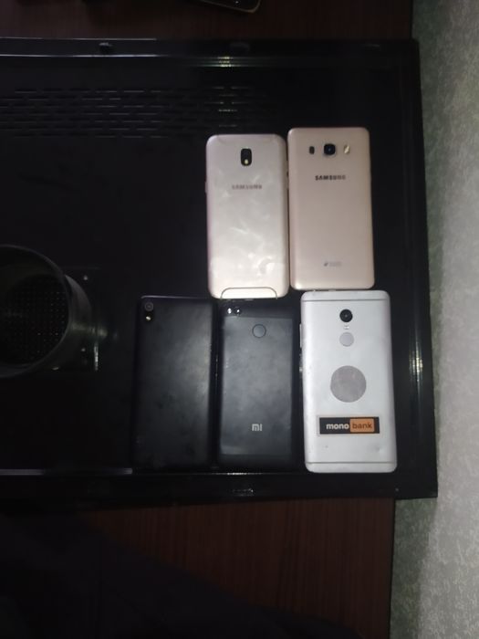 Продам телефоны на запчасти или востоновление