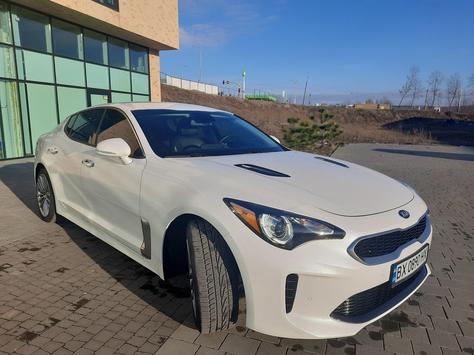 Kia Stinger,Кіа Стінгер,Киа Стингер