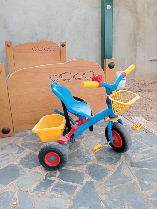 Triciclo de bebé