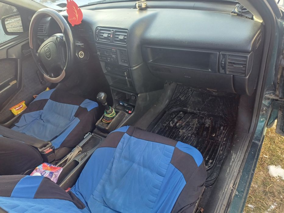 Продам автомобіль в хорошому стані ТЕРМІНОВО!!