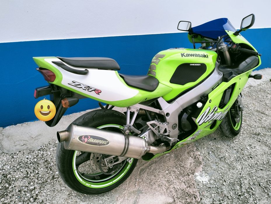 Kawasaki ZX 7r ;