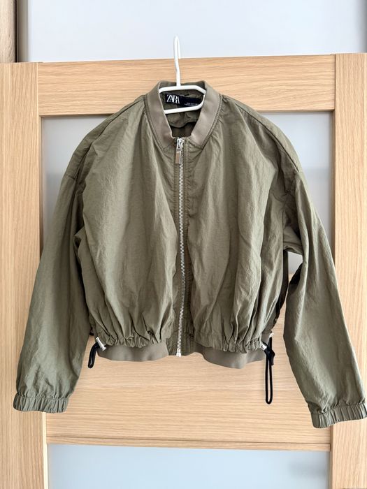 Ortalionowa kurtka bomberka zara khaki