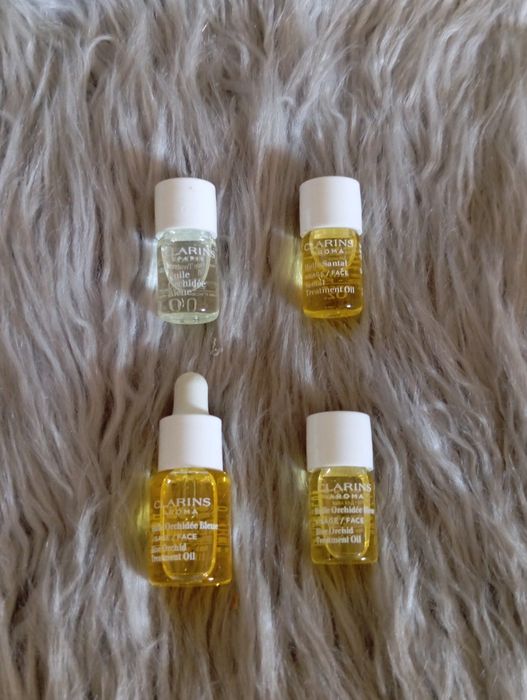 Zestaw olejków do twarzy Clarins