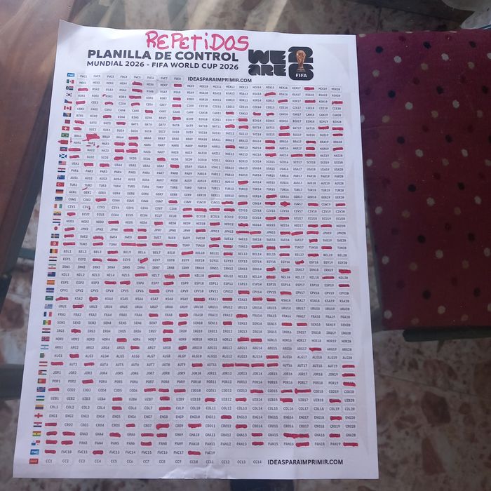 Cromos mundial troca ou venda.