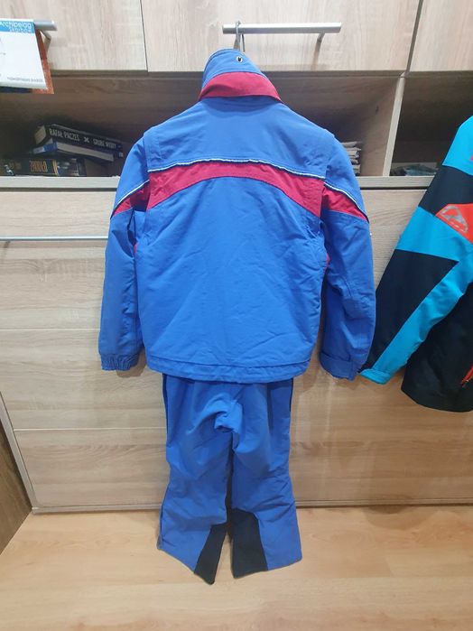 Kombinezony narciarskie