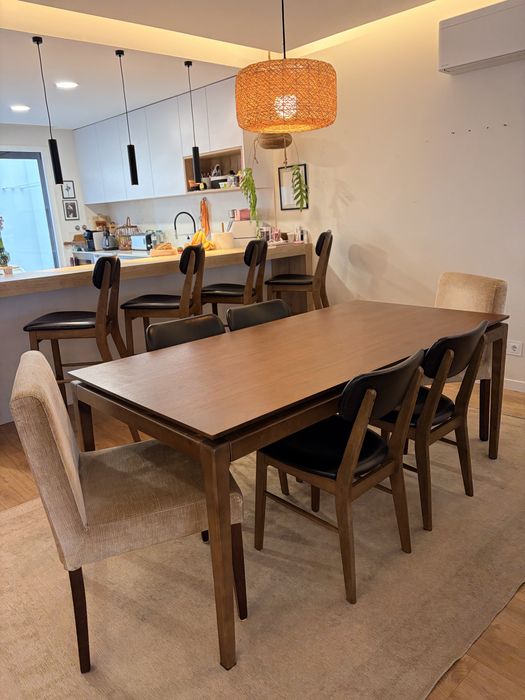 Cadeiras e bancos altos