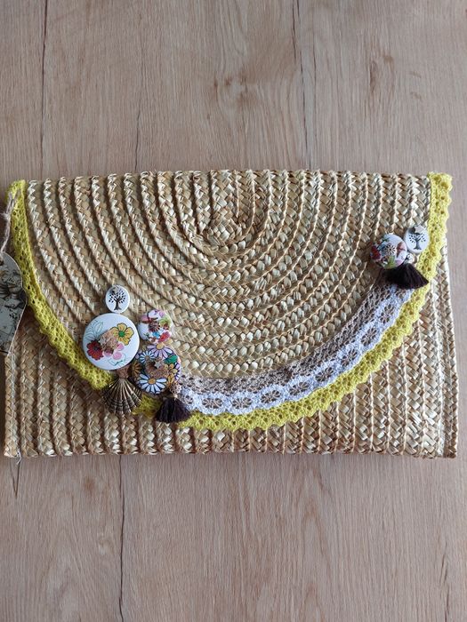 Bolsa de Verão com 34x22cm em palhinha