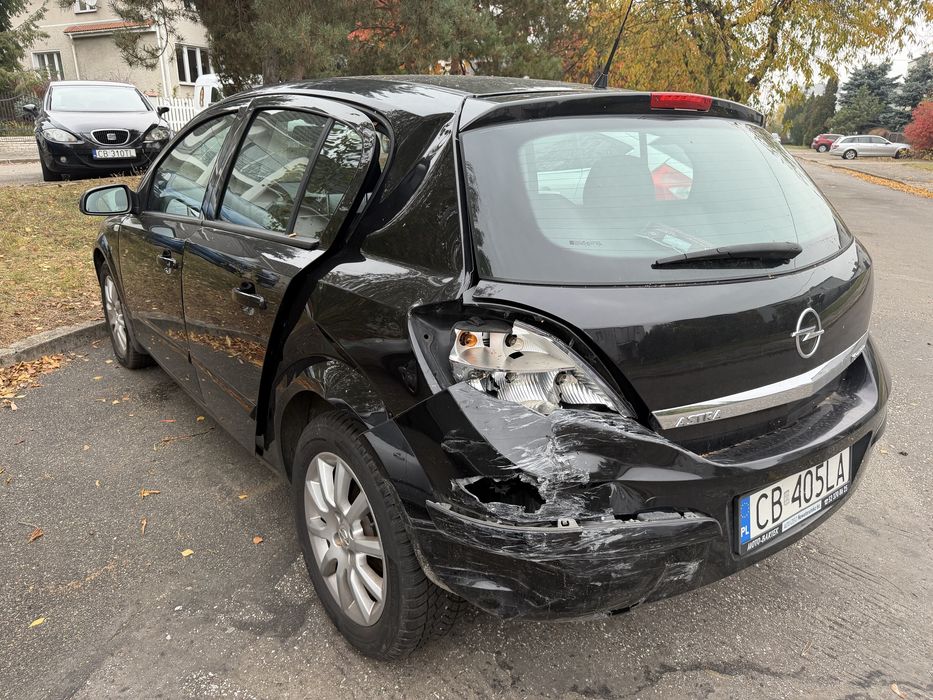 Opel  Astra H 1.6
