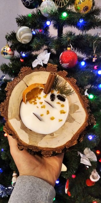 Свічки в дереві.