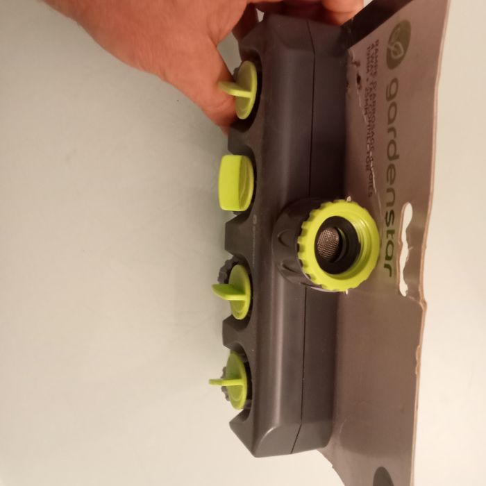 Rozgałęźnik do nawadniania ogrodu z kranami rozdziału Nowe Gardena