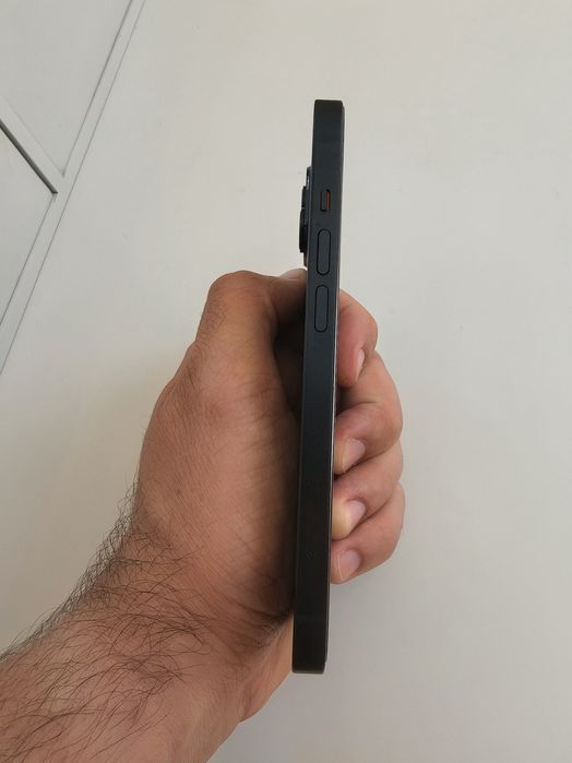 iPhone 14 impecável