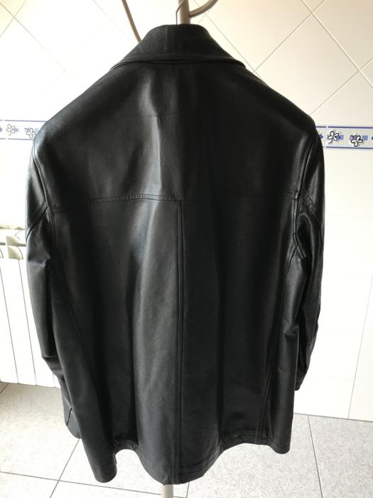 Blusão Preto Pele Genuína - Tamanho L