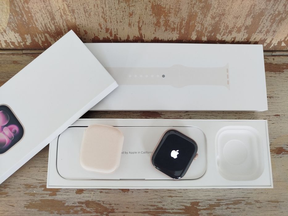 Apple watch series 11 Rose gold