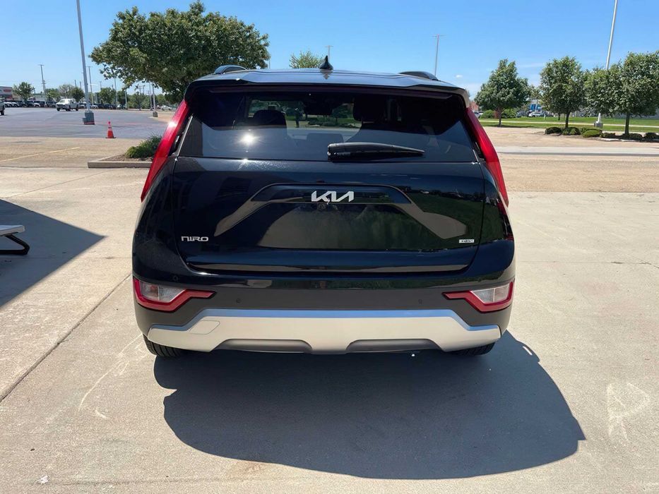 Kia Niro      2023