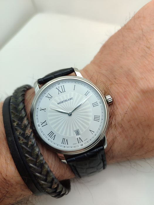 Męski Montblanc Tradition.  Idealny do garnituru  średnica 40 mm 6.5mm grubość.  Piękny stan full set