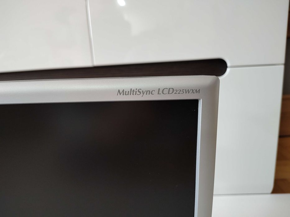 Monitor NEC lcd225wxm