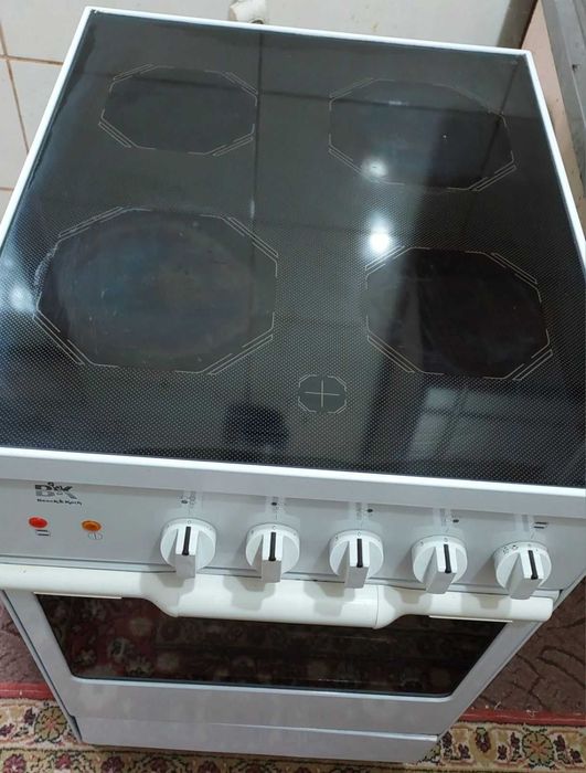 Електроплита стеклокерамічна