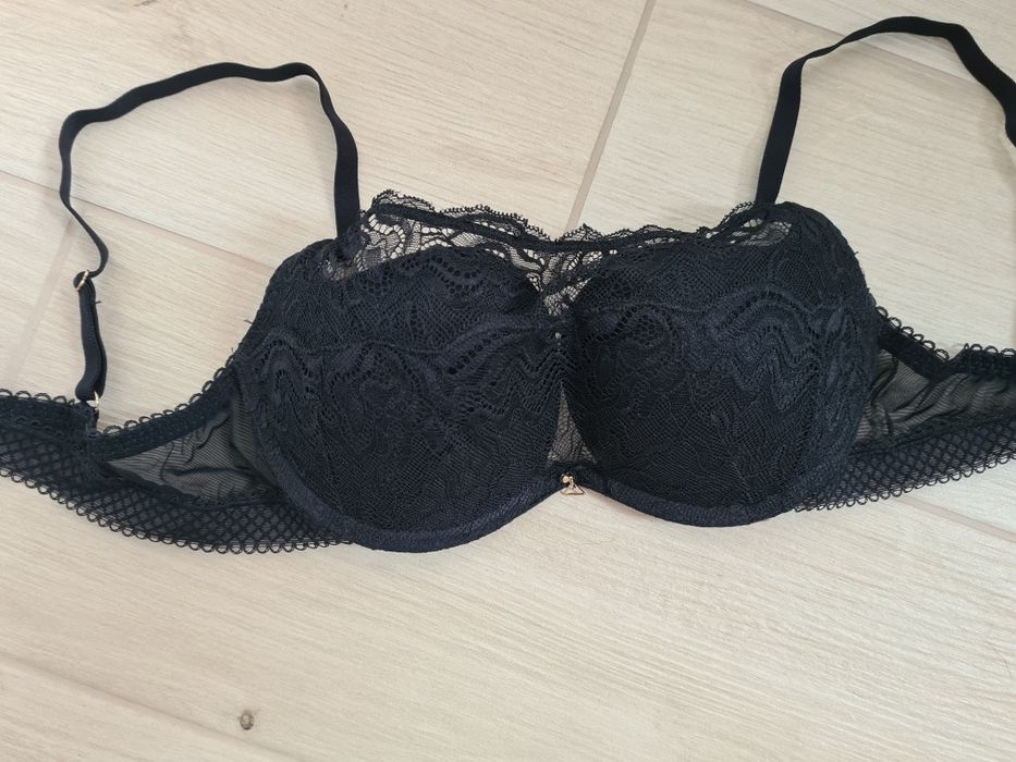 Продам красивий бюстик