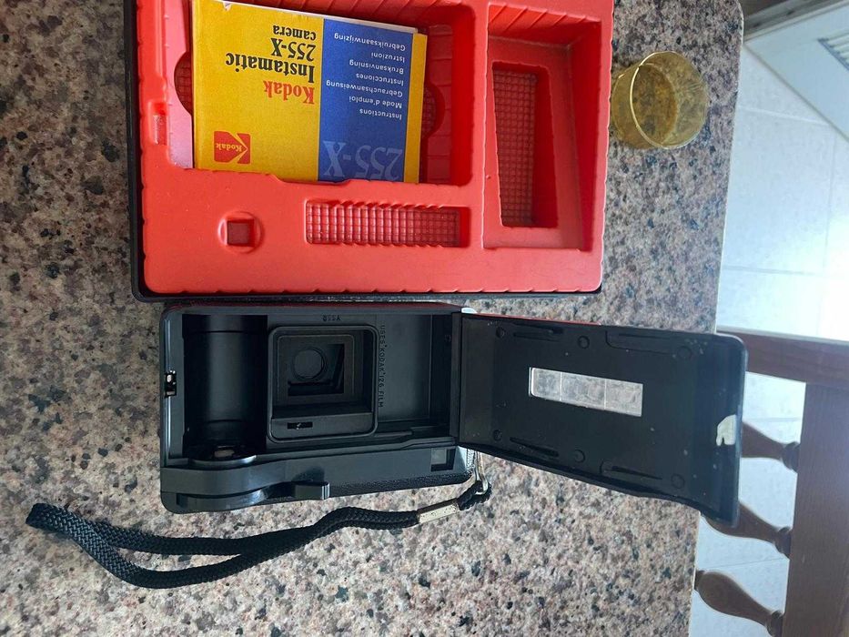 Máquina fotográfica antiga Kodak antiga INSTAMATIC 255-X