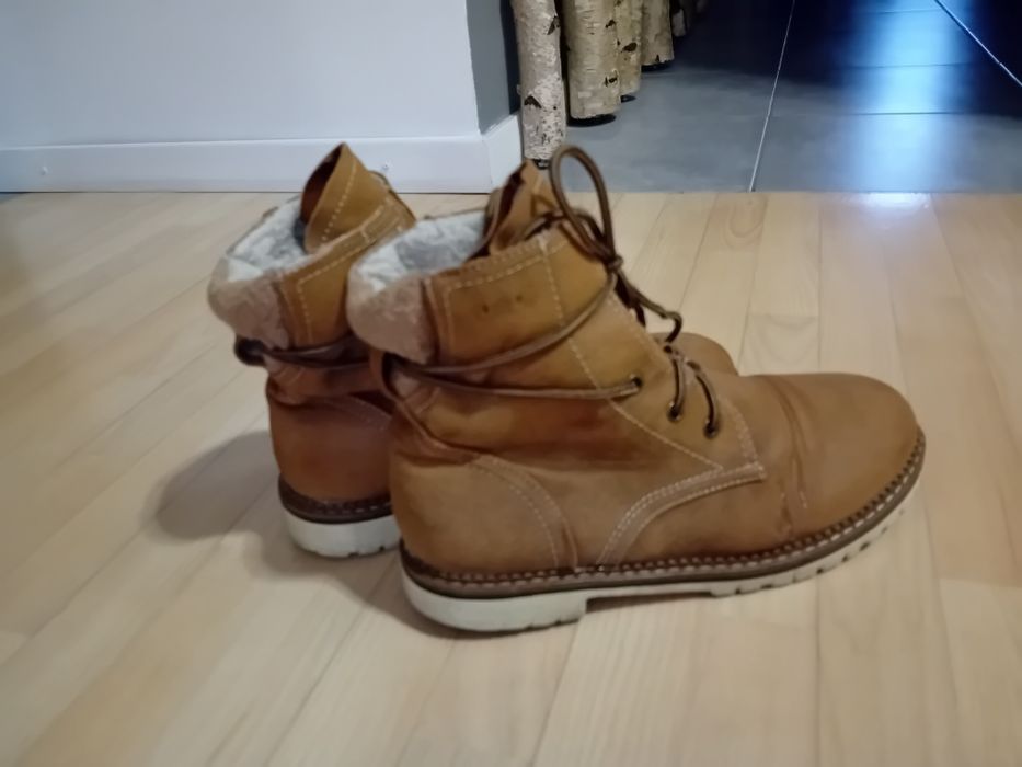 Ciepłe buty młodzieżowe damskie z futerkiem 39