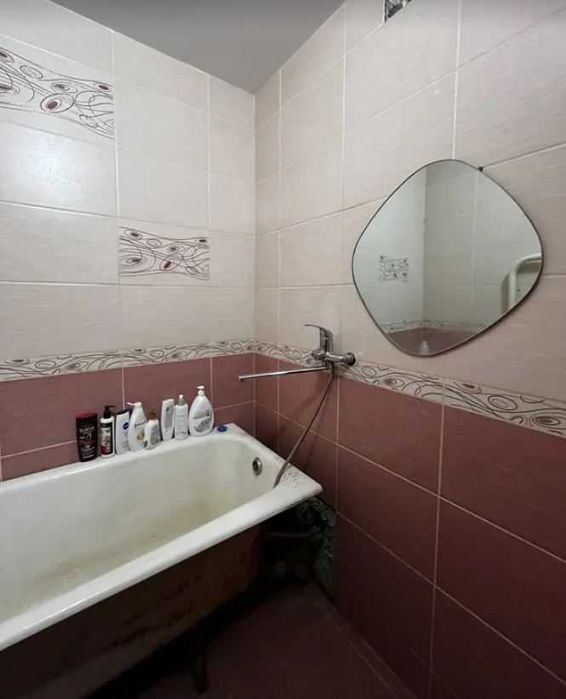 2к квартира з Ремонтом на Ближніх Гречанах, 52м2, Середній поверх