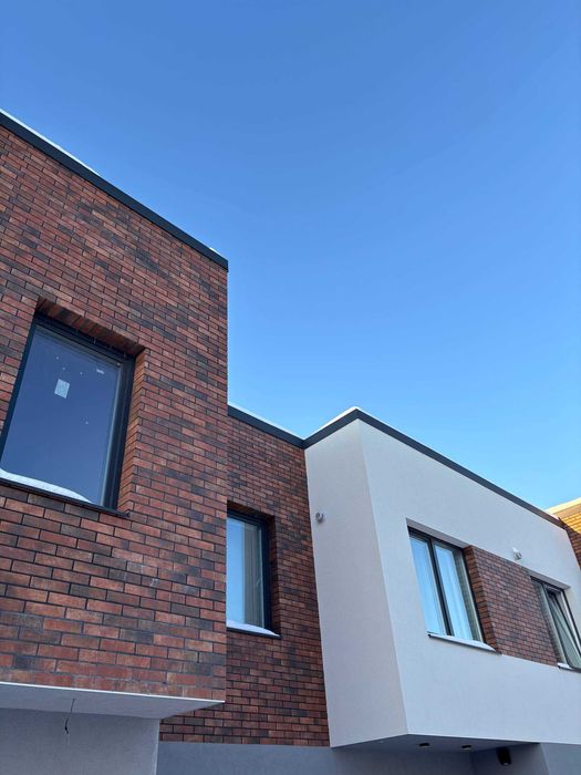 Продається БОКОВИЙ будинок (таунхаус)/Ділянка 2 сотки/Задній двір 90м2