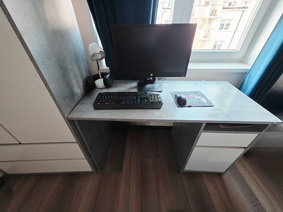 Szafa + biurko do pokoju dziecka