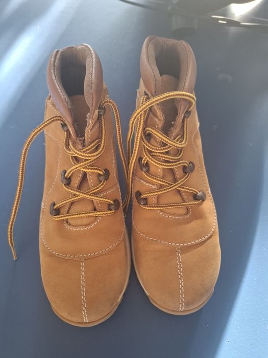 Bota , sapatilha. Camel  n:33