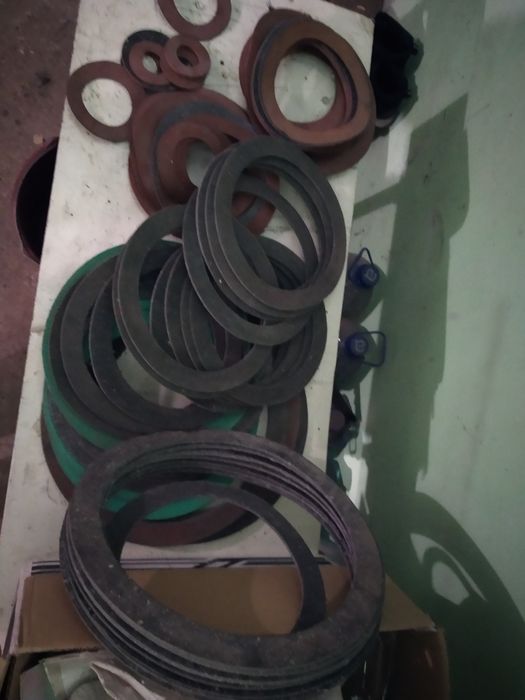 Прокладка для труб отопления. Биконит ,паронит.