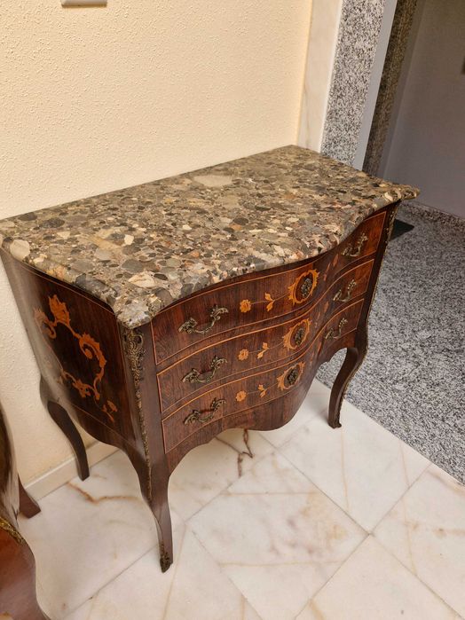 Moveis antigos 2 por €450 ou 1 por €250