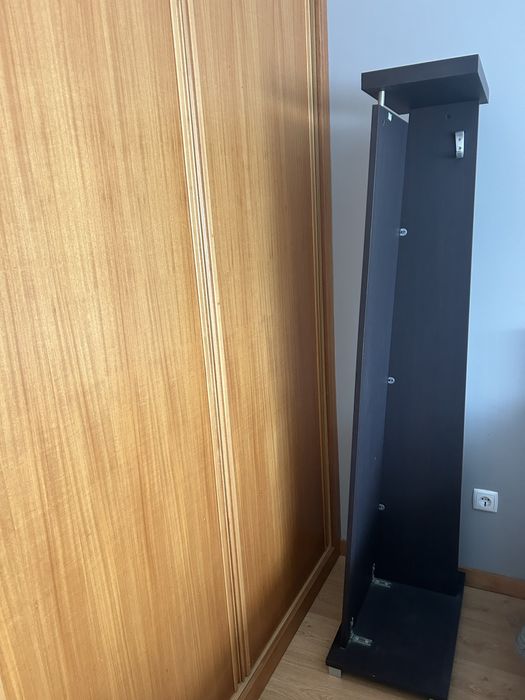 Espelho com bengaleiro