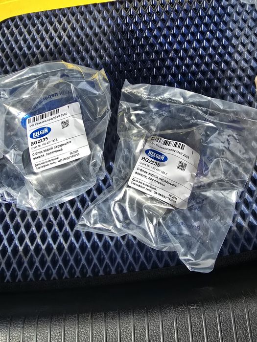 Передні ричаги гольф 5-6