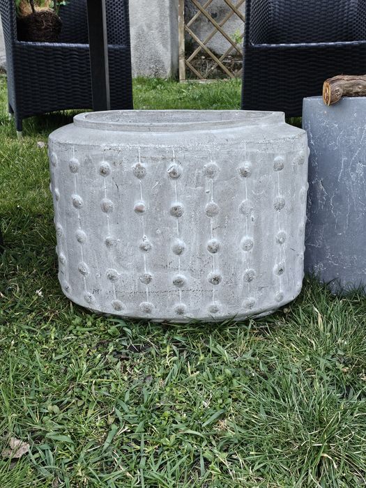 Piękna duża donica