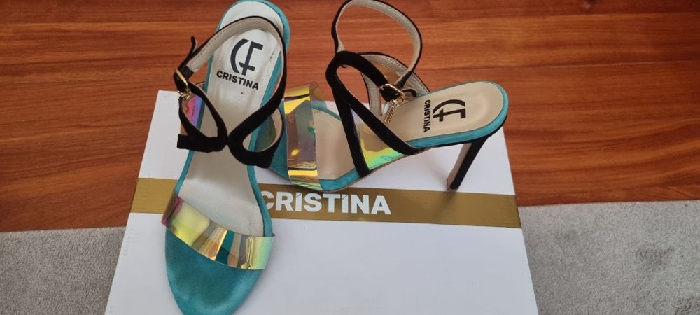 Sandálias Marca da Cristina Ferreira