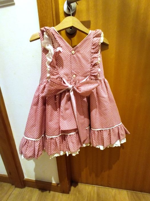 Vestido menina marca  Logan Bord