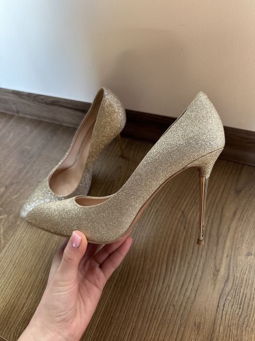 Жіночі туфлі 38 розмір Basconi