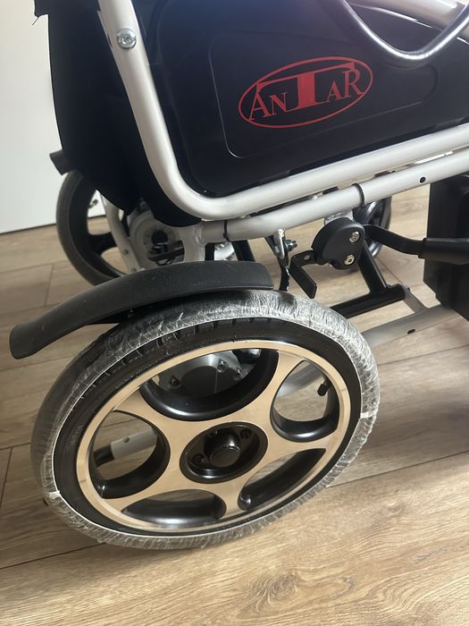elektryczny wózek inwalidzki marki Antar