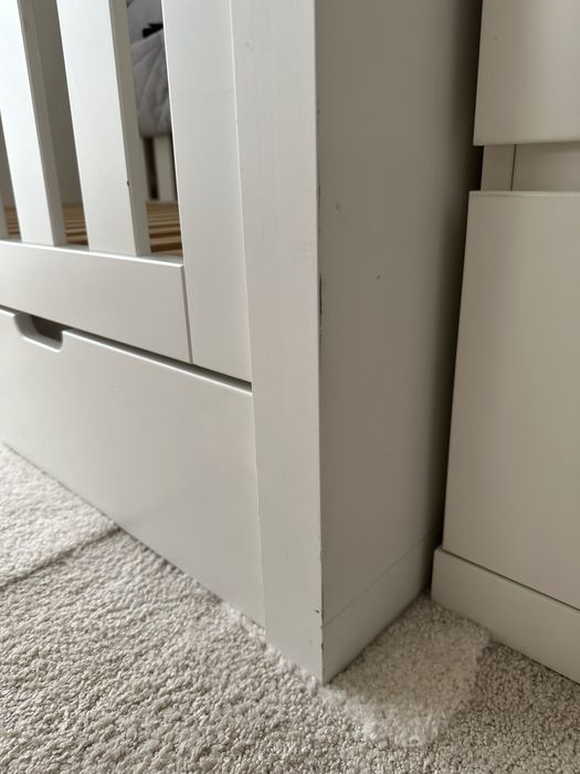 Łożeczko dziecięce Pinio 140x70 z szufladą i materacem