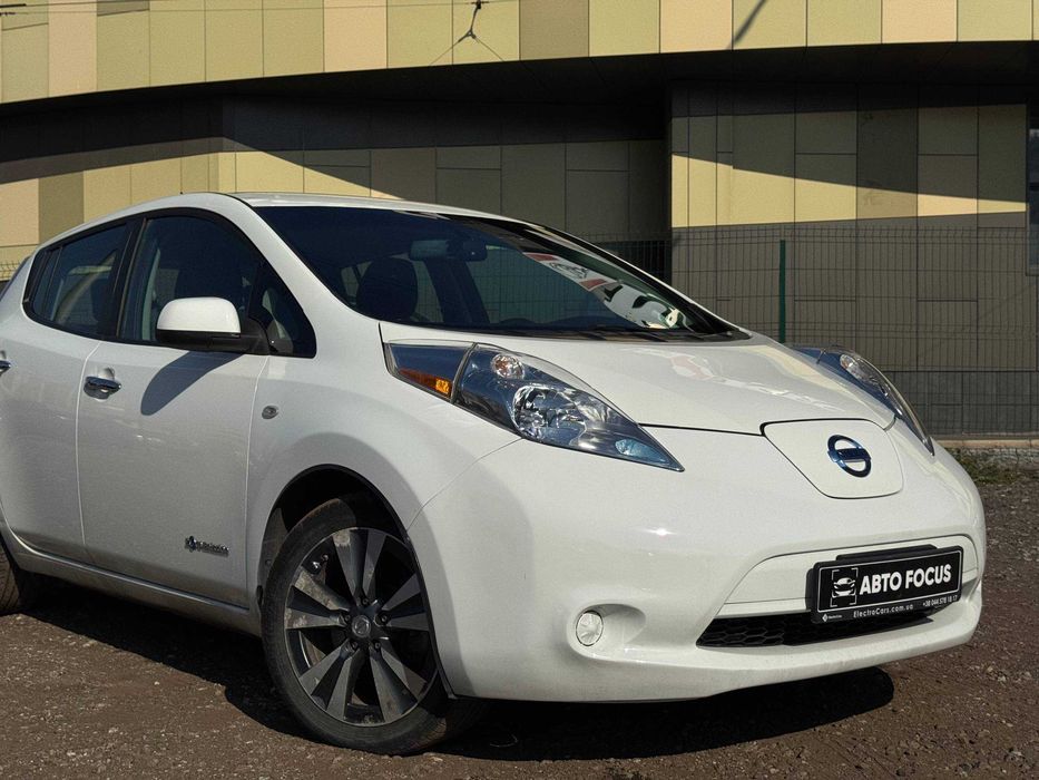 Nissan Leaf 2015 року 30kW АКПП