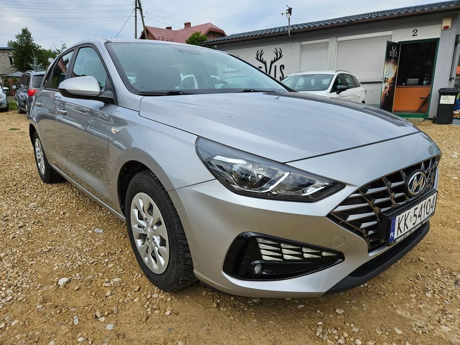 Hyundai I30 1.5 benzyna, Ledy, Asystent pasa, Parktroniki, stan bdb
