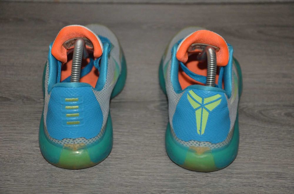 Продам кросівки Фірма Nike Kobe 10 .