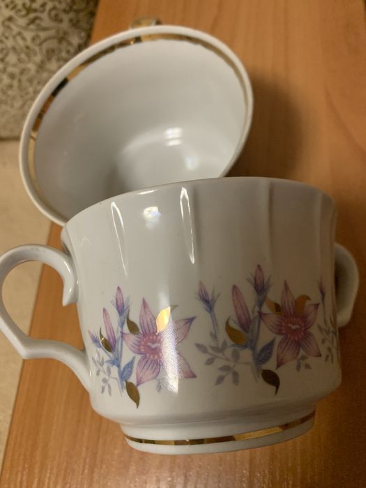 Фарфорові чашки нові з позолотою