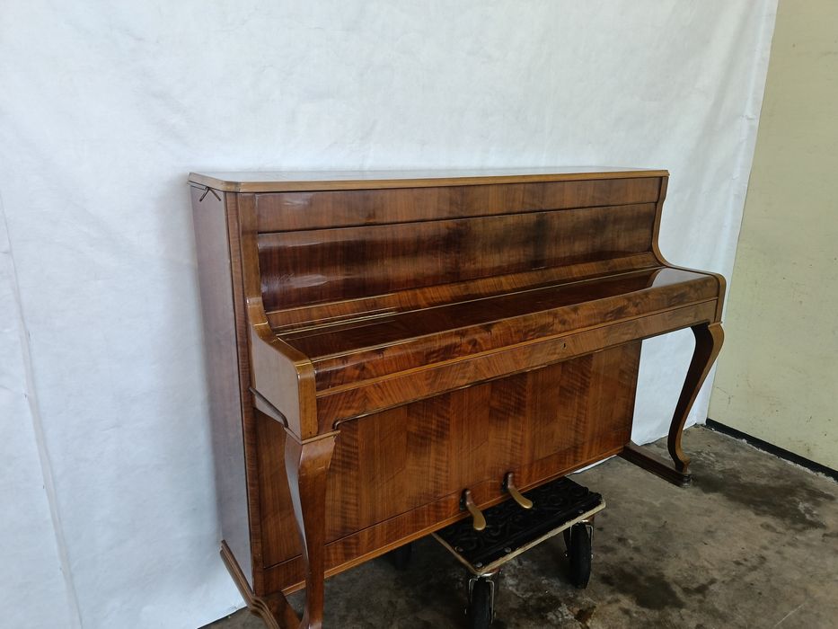 Pianino "weinbach"