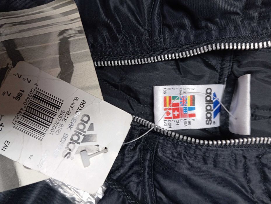 Kurtka adidas czarna z kapturem