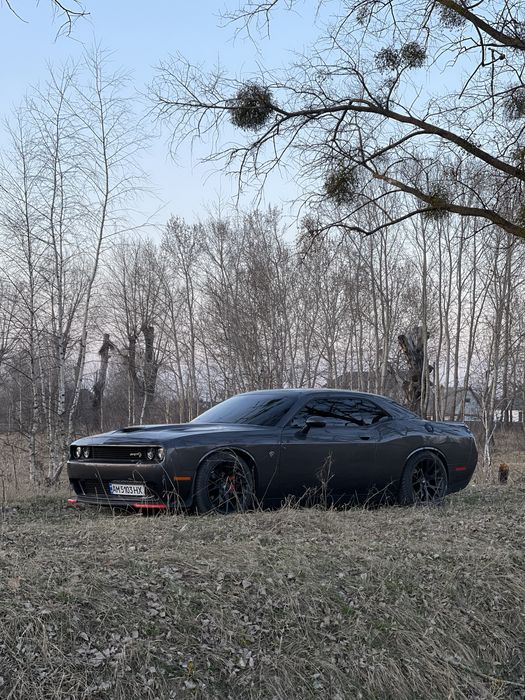 Продам Dodge Challenger 2018