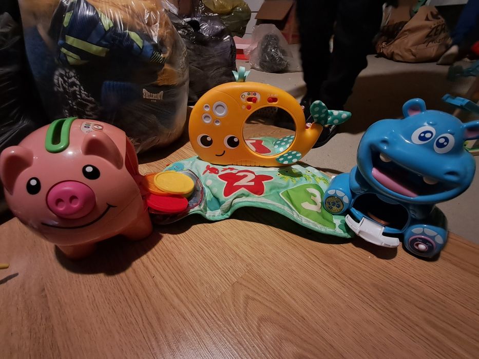 Grające zabawki świnia, hipcio, ryba Fisher price